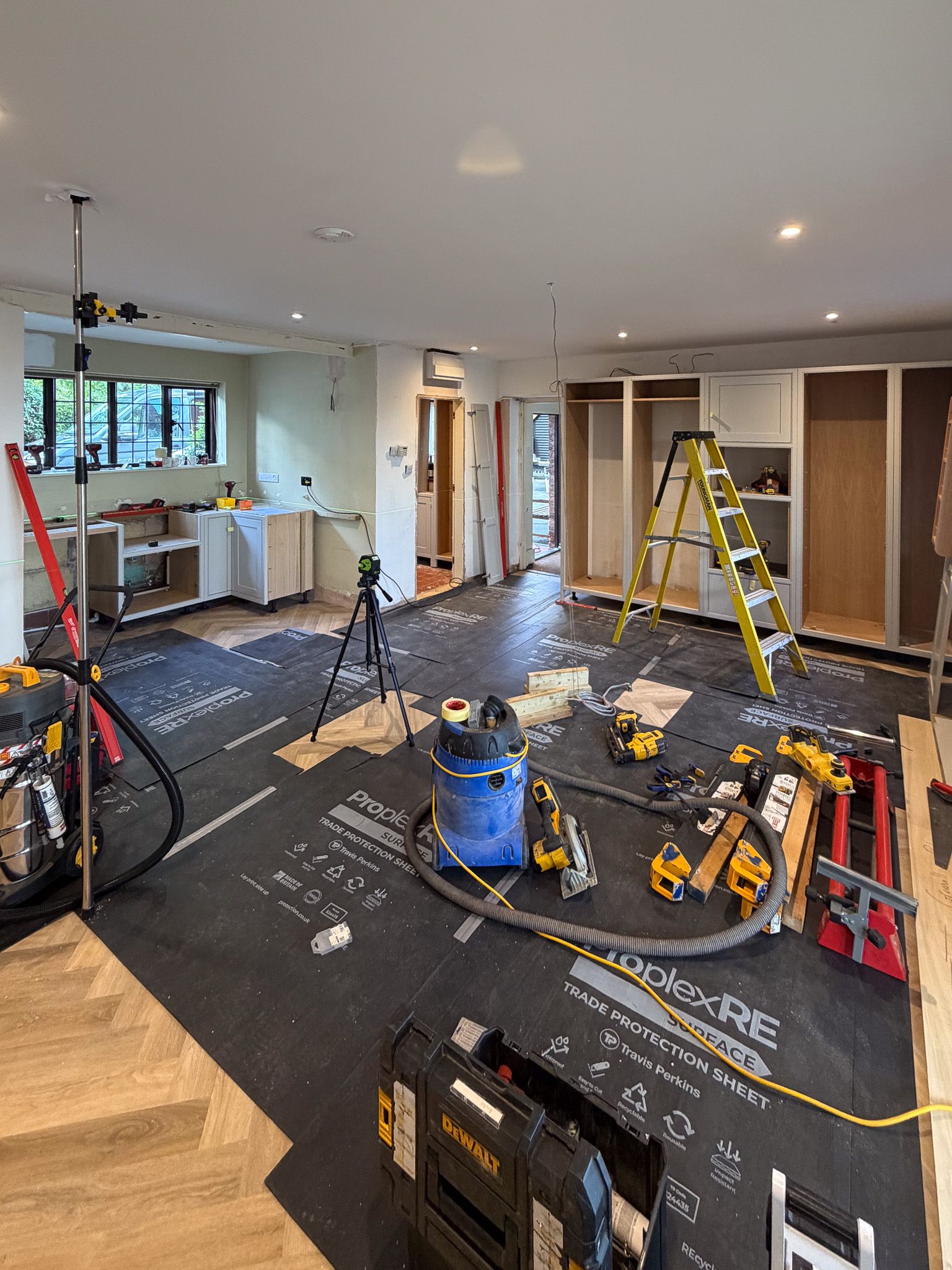Our Kitchen Fitting Service: What You Need to Know