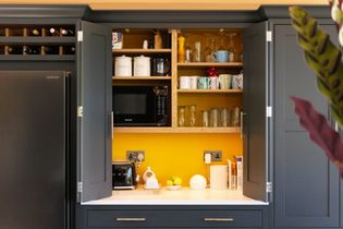 open breakfast station Shaker kitchen